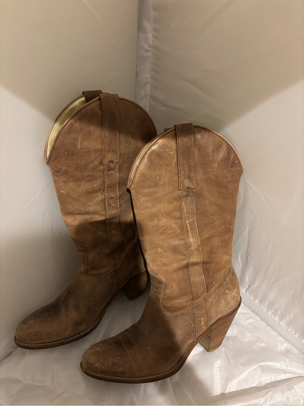Jessica Simpson Distressed Tan Brown Western Heeled Boots